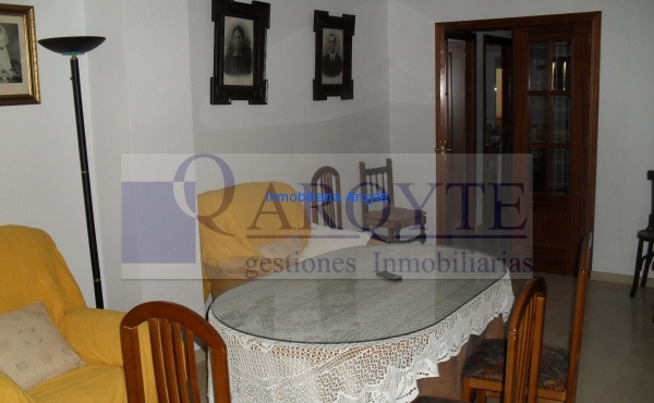 PISO REF.01800